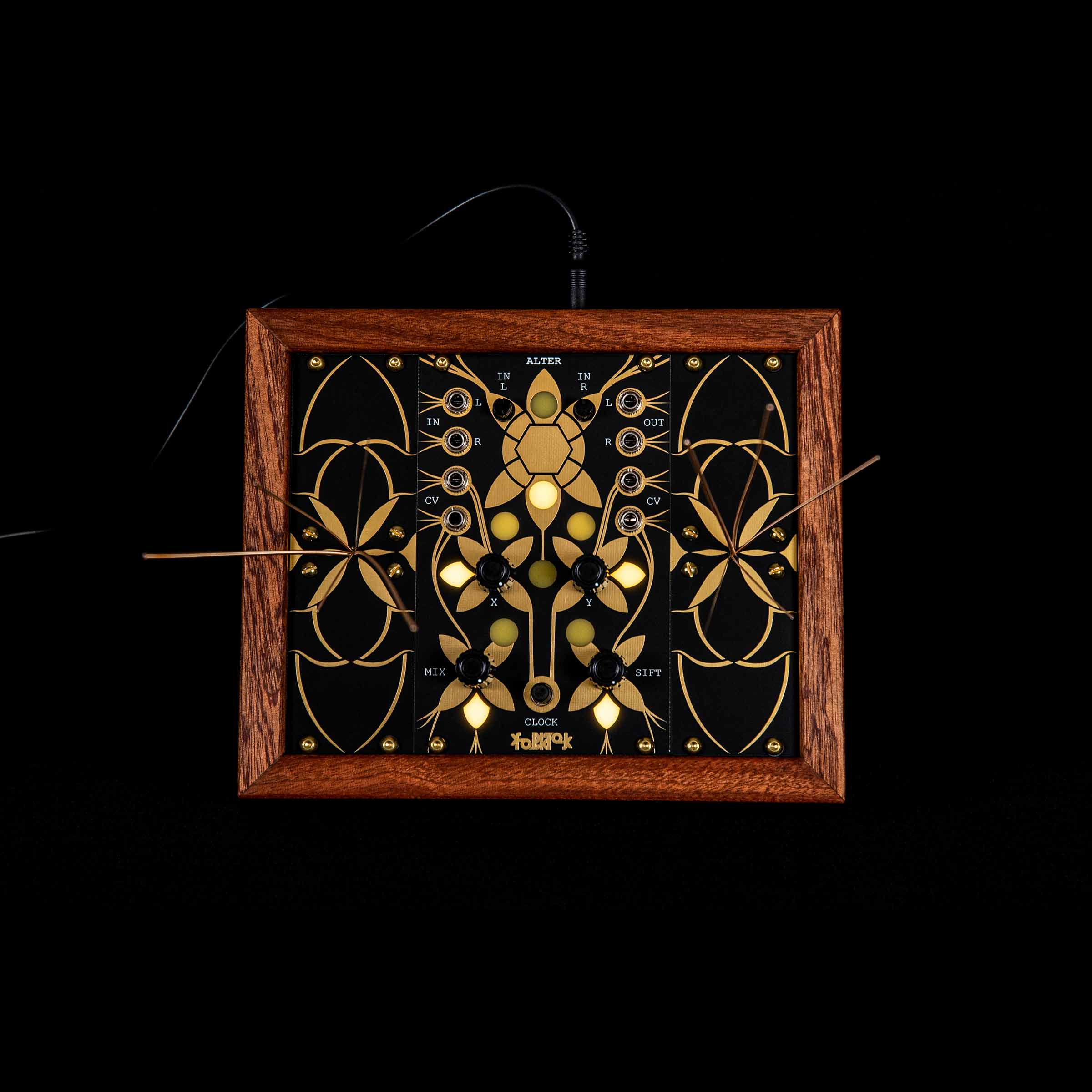 鍵盤楽器 Folktek / Resonant Garden Folktek Resonant Garden Is An Acoustic-Electronic Hybrid